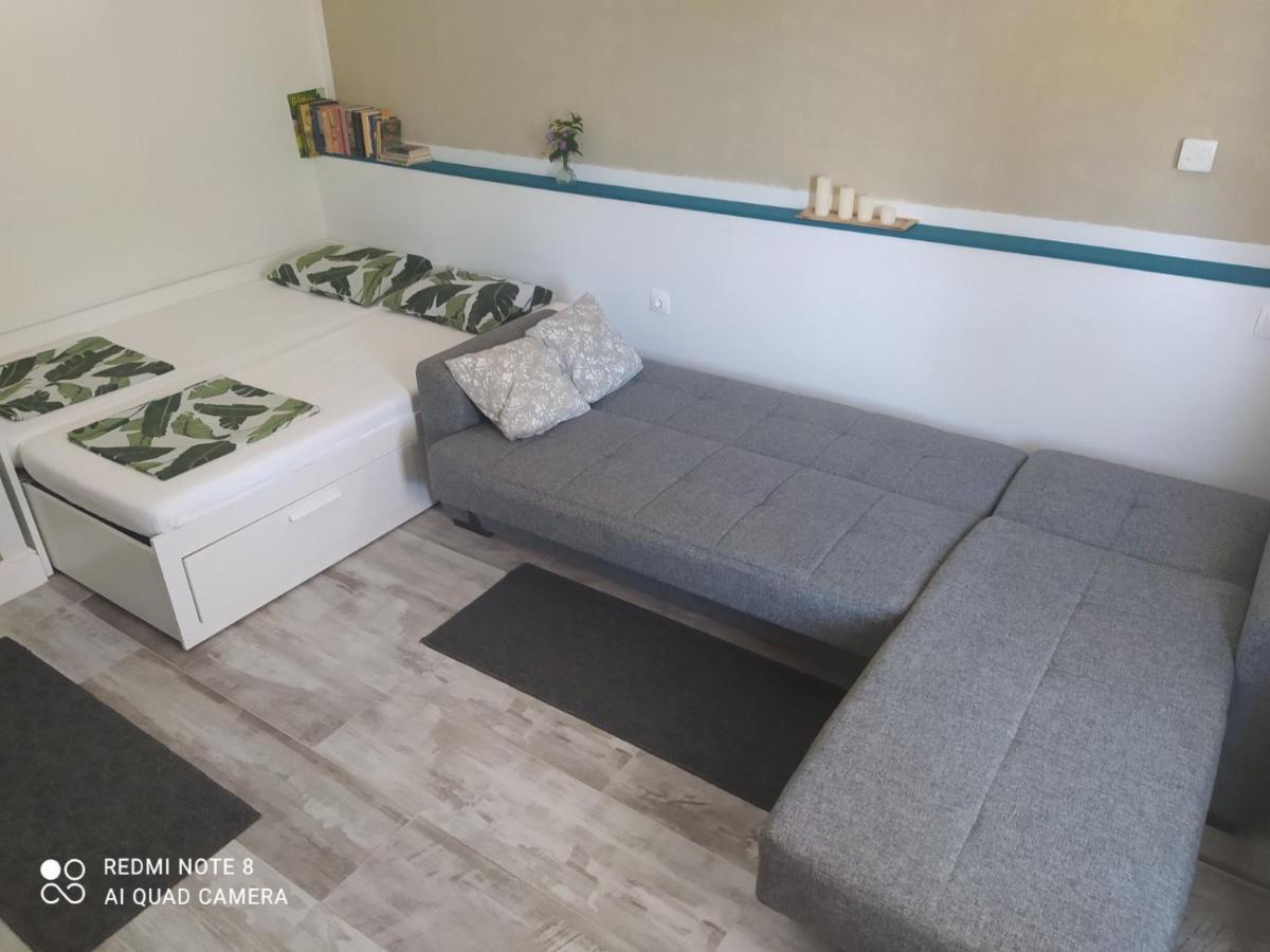 Apartment In A Country House# กาลามาตา ภายนอก รูปภาพ